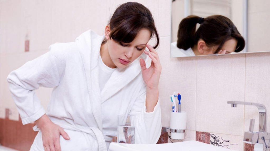 Cơ thể luôn cảm thấy mệt mỏi, không thể đứng hoặc ngồi quá lâu