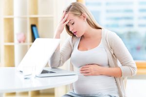 Đang mang thai phát hiện sỏi thận